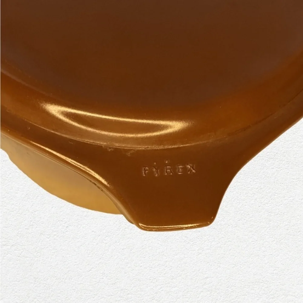 Vintage Pyrex Old Orchard‎ Butterscotch Brown 1 Quart Casserole with Lid